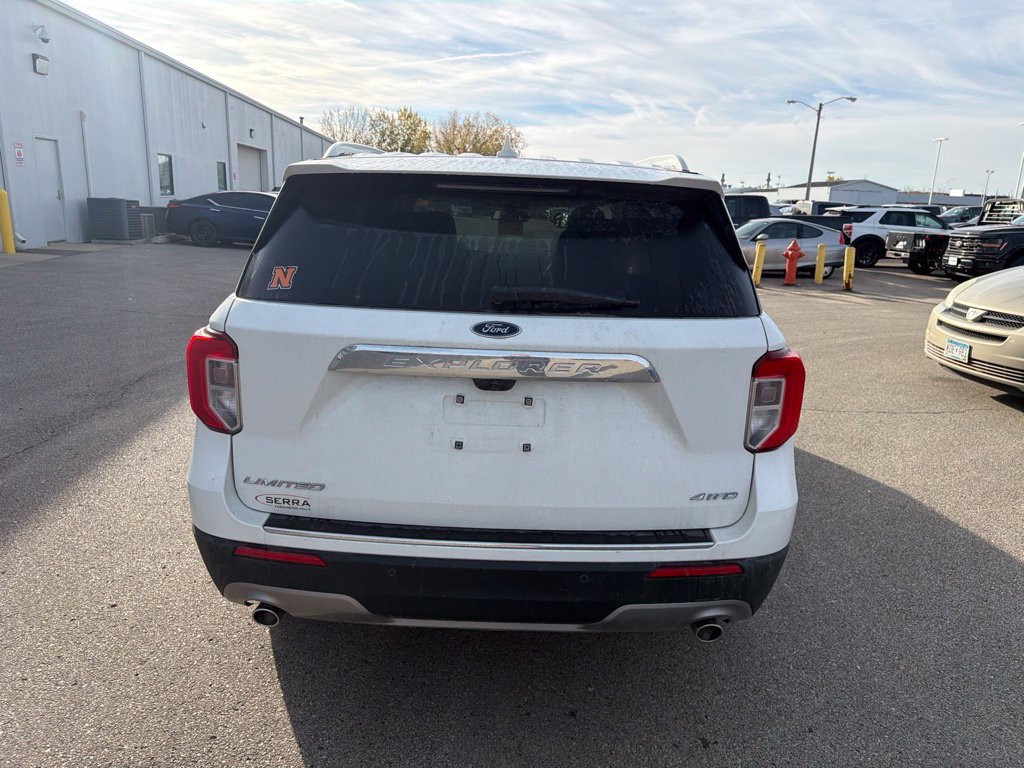 Used 2023 Ford Explorer Limited AWD/4WD image 5