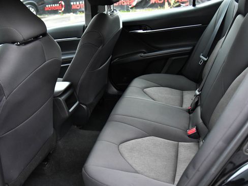 Used 2024 Toyota Camry LE image 33