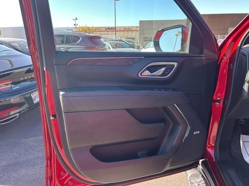 Used 2022 Chevrolet Tahoe Z71 w/ Luxury Package image 10