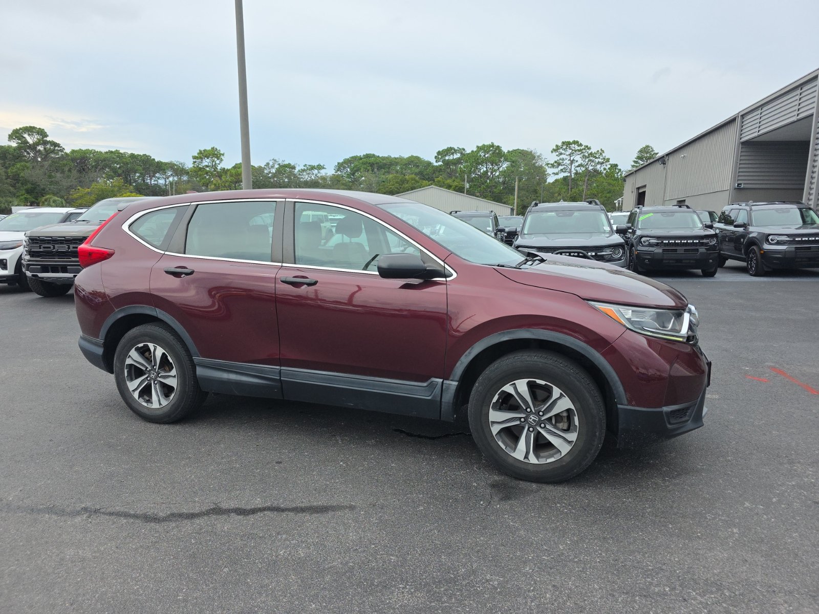 Used 2019 Honda CR-V LX image 1