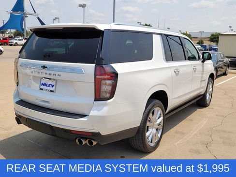 Used 2023 Chevrolet Suburban High Country w/ Premium Package AWD/4WD image 4