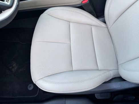 New 2025 Lincoln Corsair Grand Touring image 11