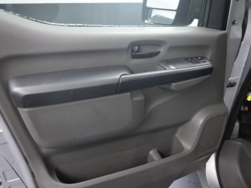 Used 2017 Nissan NV 3500 S w/ Power Package image 13