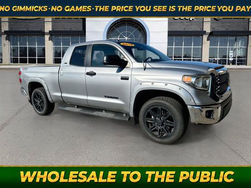 Used 2018 Toyota Tundra SR5 AWD/4WD image 1