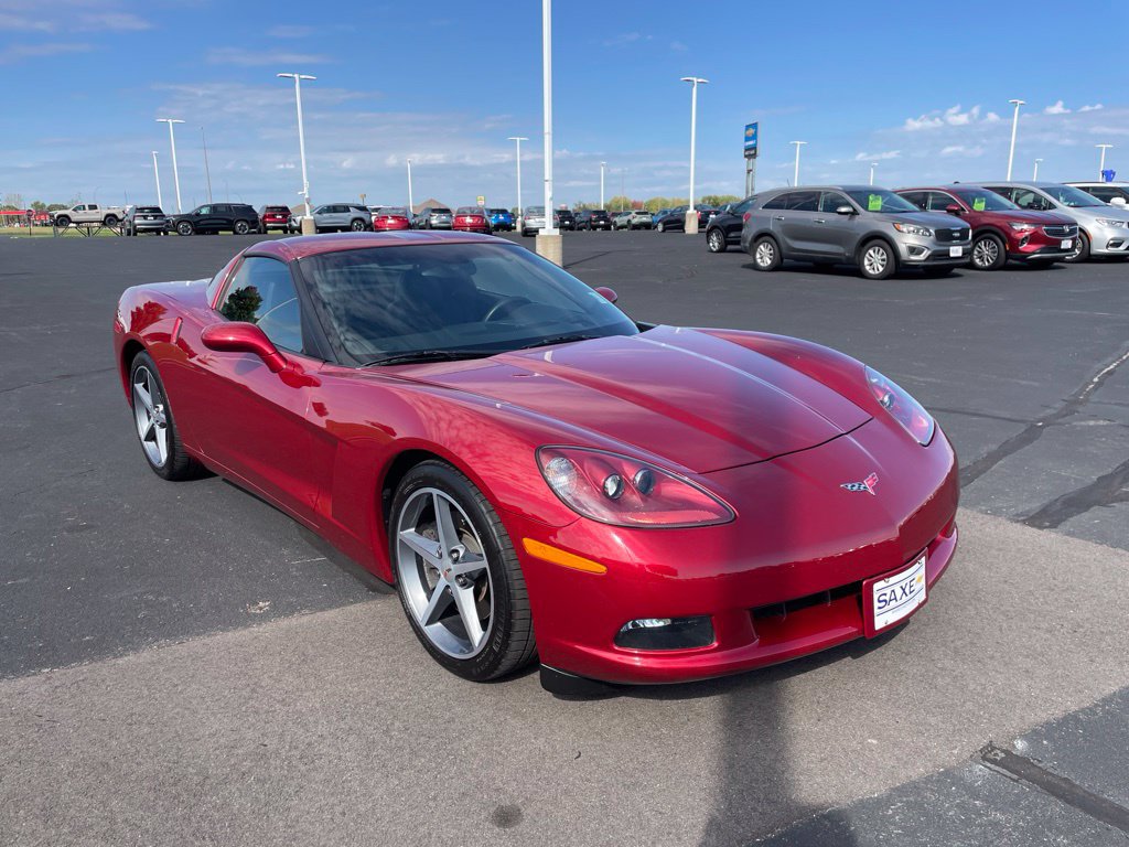 Used 2013 Chevrolet Corvette Coupe w/ 2LT Preferred Equipment Group RWD image 7