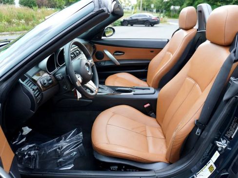 Used 2007 BMW Z4 3.0si image 12