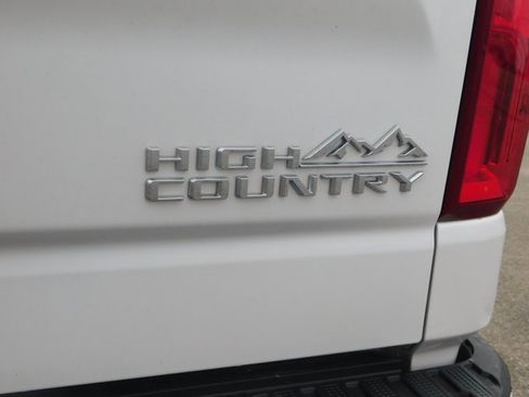 Used 2021 Chevrolet Silverado 1500 High Country w/ Technology Package image 44