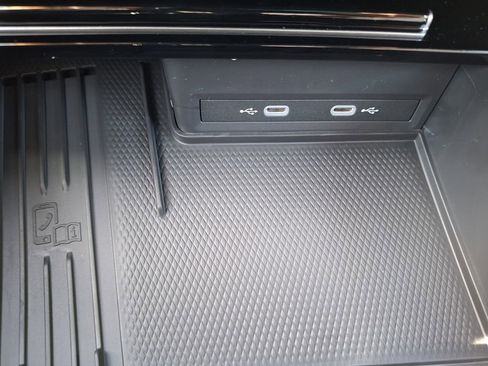 New 2026 Volkswagen Atlas Cross Sport SEL Premium R-Line image 17