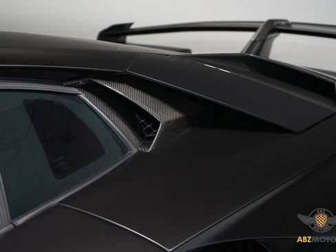 Used 2019 Lamborghini Aventador SVJ image 15