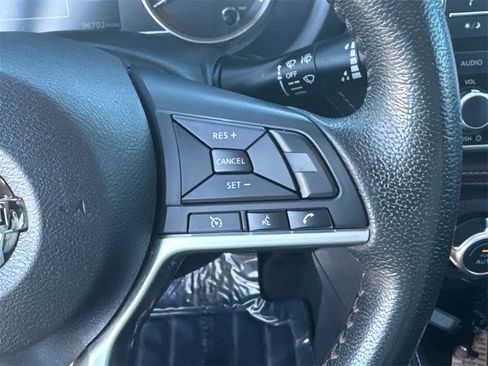 Used 2018 Nissan Kicks SR w/ Exterior Package image 27