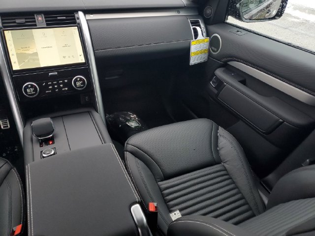 New 2026 Land Rover Discovery Limited Edition AWD/4WD image 18