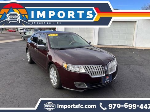 Used 2011 Lincoln MKZ image 1