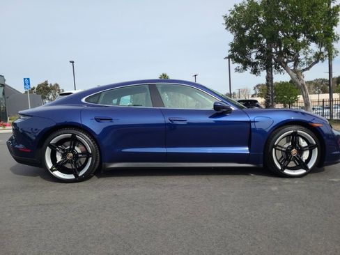 Used 2021 Porsche Taycan 4S image 8