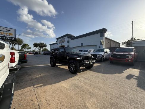 Used 2021 Jeep Wrangler Unlimited Rubicon AWD/4WD image 43