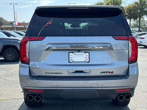 Used 2023 GMC Yukon AT4 w/ AT4 Premium Package AWD/4WD image 4