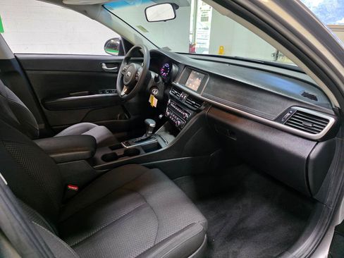Used 2018 Kia Optima LX FWD image 24