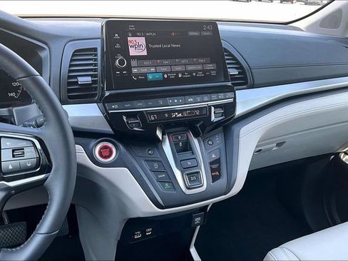 Used 2025 Honda Odyssey EX-L image 14