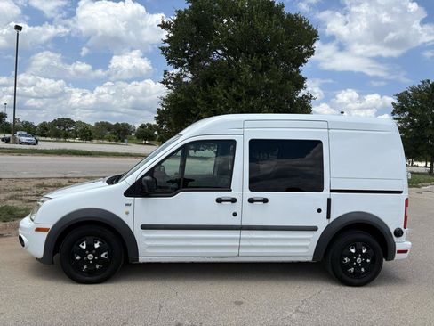 Used 2010 Ford Transit Connect XLT FWD image 4