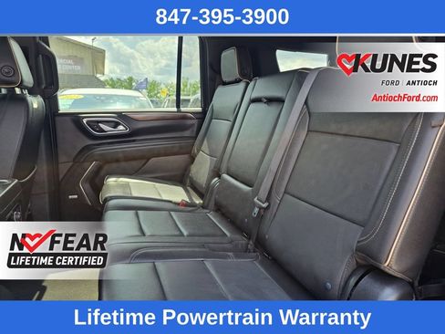 Used 2024 Chevrolet Suburban Premier AWD/4WD image 22