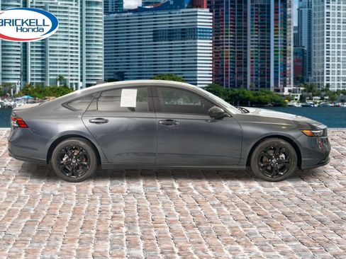 Certified 2025 Honda Accord SE image 9