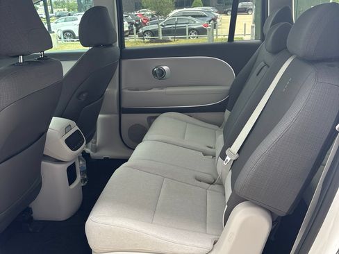 Used 2026 Hyundai Ioniq 9 S RWD image 18