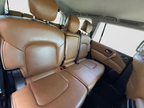 Used 2016 INFINITI QX80 4WD w/ All Season Package image 19