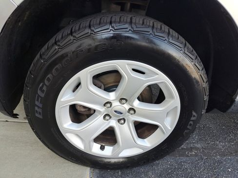 Used 2014 Ford Edge SE w/ Equipment Group 101A AWD/4WD image 26