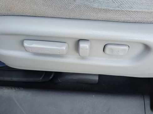 Used 2021 Honda Pilot EX image 24