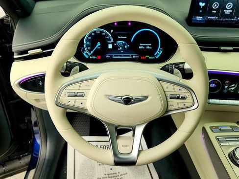 Used 2025 Genesis Electrified GV70 w/ Prestige Package AWD/4WD image 14