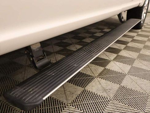 Certified 2019 Ford F150 Platinum w/ Equipment Group 701A Luxury image 28