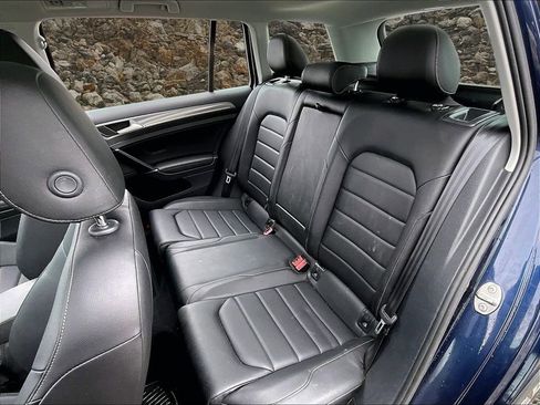 Used 2017 Volkswagen Golf Alltrack SEL image 24