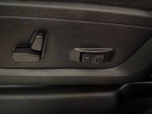 Used 2023 RAM 2500 Big Horn w/ Level 1 Equipment Group image 11