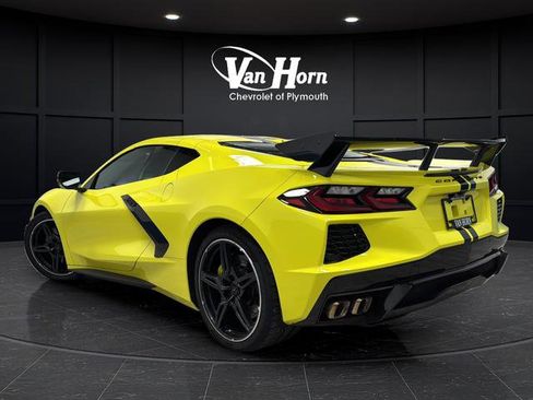 Used 2021 Chevrolet Corvette Stingray Premium Cpe w/ Z51 Performance Package RWD image 6
