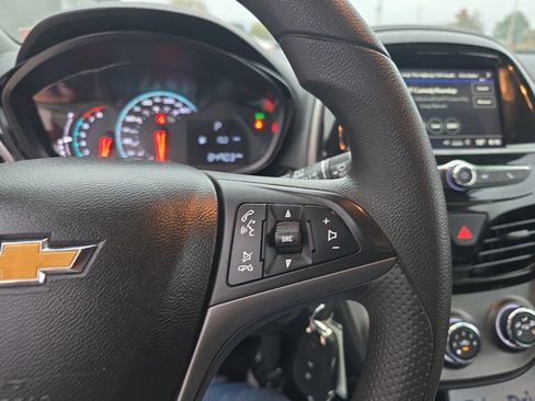 Used 2021 Chevrolet Spark LT image 21