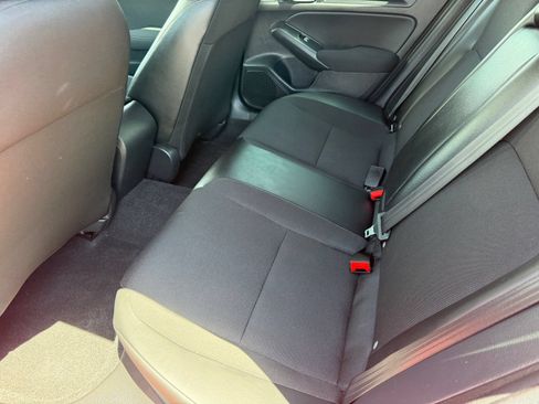 Used 2025 Honda Civic Sport image 26