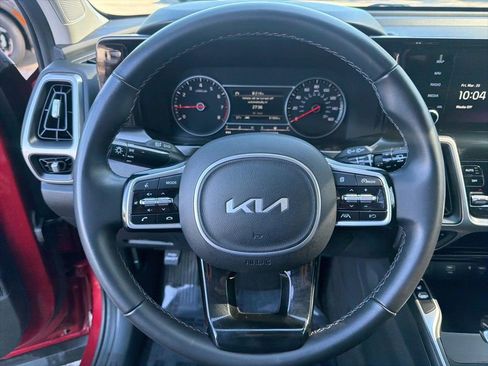 Used 2023 Kia Sorento S w/ Panoramic Sunroof Package image 16