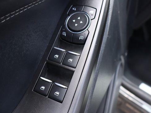 Used 2020 Ford Explorer Limited RWD image 7