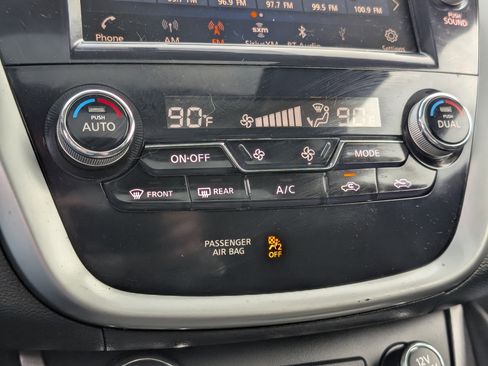 Used 2019 Nissan Murano SV w/ Premium Package image 20