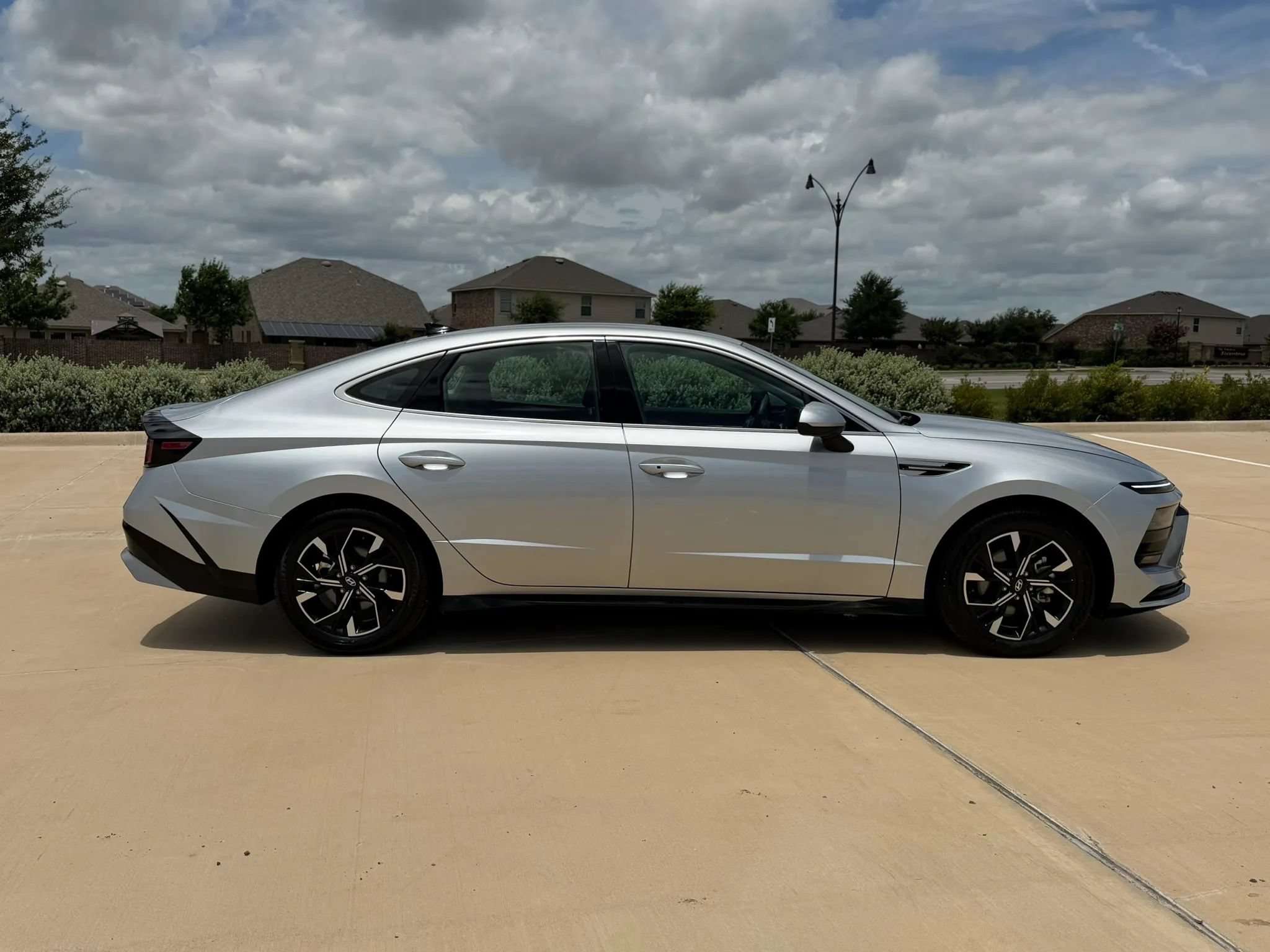 Used 2025 Hyundai Sonata SEL FWD image 7