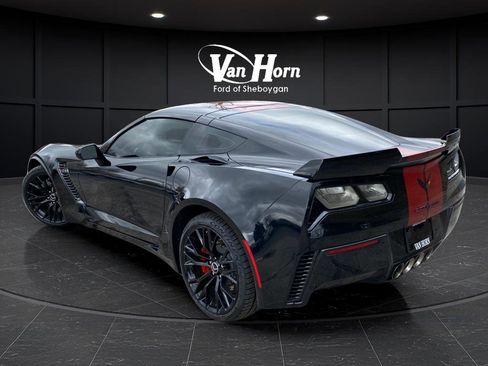 Used 2015 Chevrolet Corvette Z06 w/ 3LZ Preferred Equipment Group RWD image 4