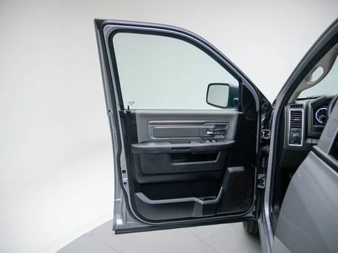 Used 2024 RAM 1500 Classic SLT image 22