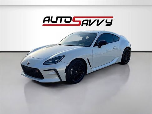 Used 2023 Toyota GR86 Premium image 3