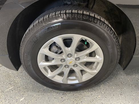 Used 2021 Chevrolet Equinox LT image 28