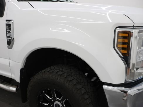 Used 2018 Ford F250 XLT AWD/4WD image 23