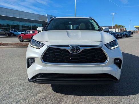 Used 2020 Toyota Highlander Limited image 9