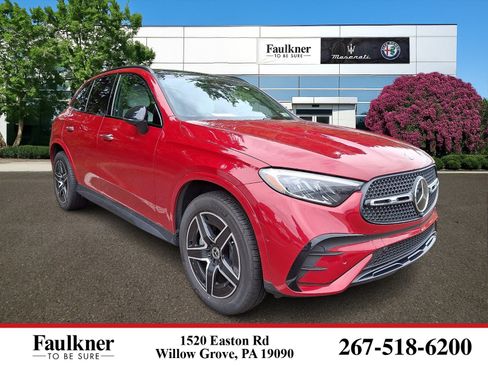 Used 2025 Mercedes-Benz GLC 300 4MATIC image 1