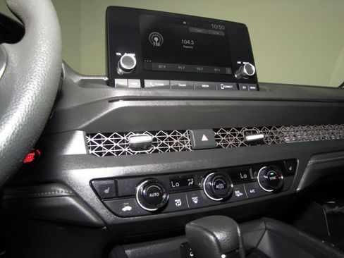 Certified 2025 Honda Accord SE image 7