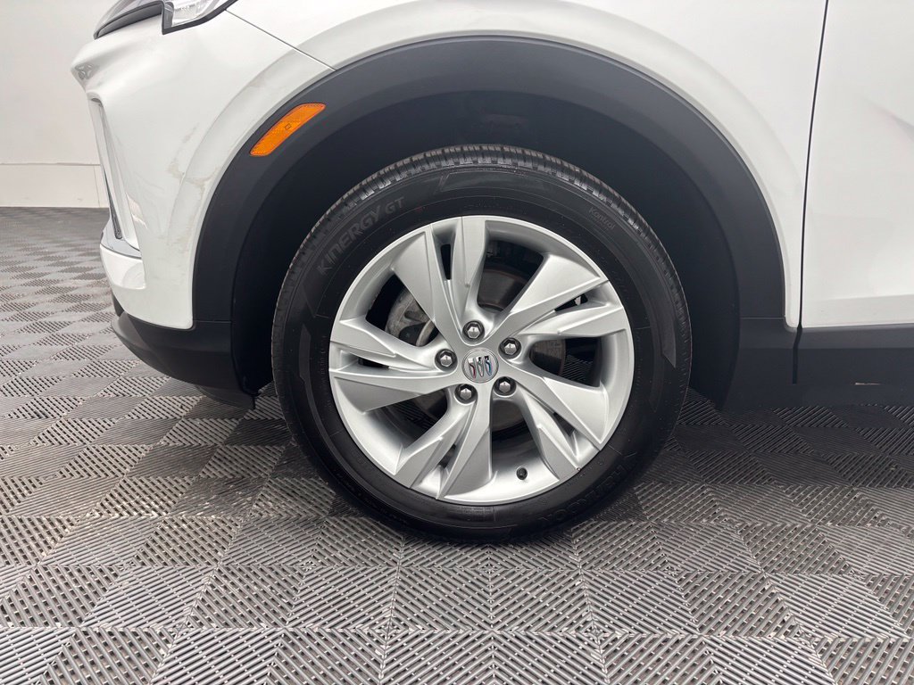 Used 2024 Buick Encore GX Preferred w/ Comfort Package FWD image 15