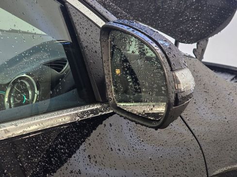 Used 2025 Mercedes-Benz GLA 250 4MATIC image 28