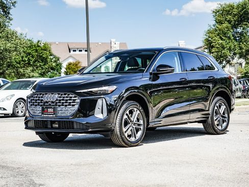 New 2025 Audi Q5 Premium image 9